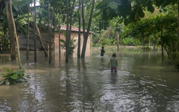 Reportan 180 mil personas afectadas por lluvias