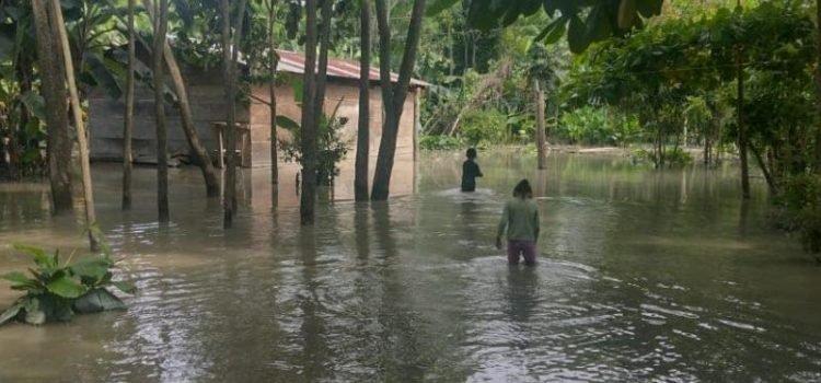 Reportan 180 mil personas afectadas por lluvias