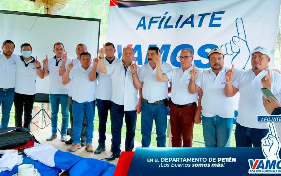 Diputado disidente Edgar Reyes demanda a la UNE sin base ni marco jurídico