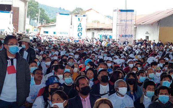 Informan que diputado de Vamos Manuel Conde realiza campaña adelantada