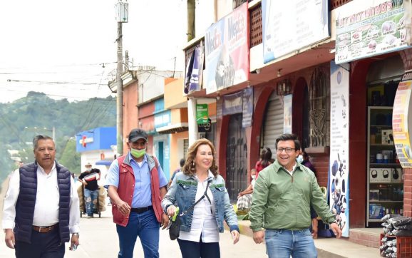 Sandra Torres sigue recorriendo Guatemala cercana a la gente