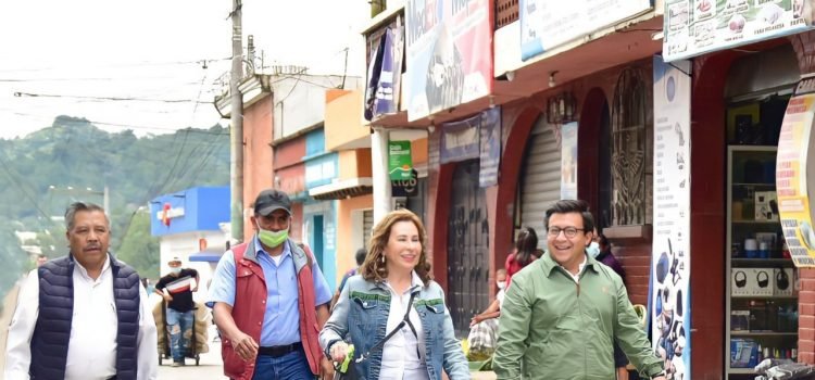 Sandra Torres sigue recorriendo Guatemala cercana a la gente