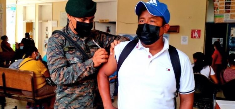 Ejército de Guatemala coloca 4 millones de dosis anti-covid-19