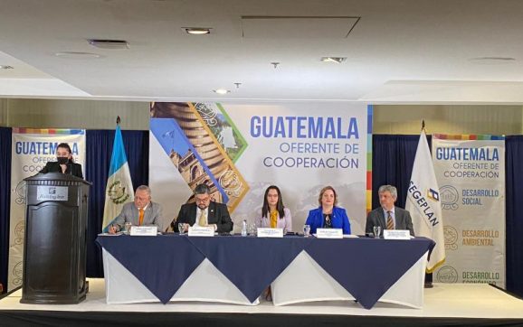 Presentan al cuerpo diplomático su Catálogo de oferta de cooperación internacional