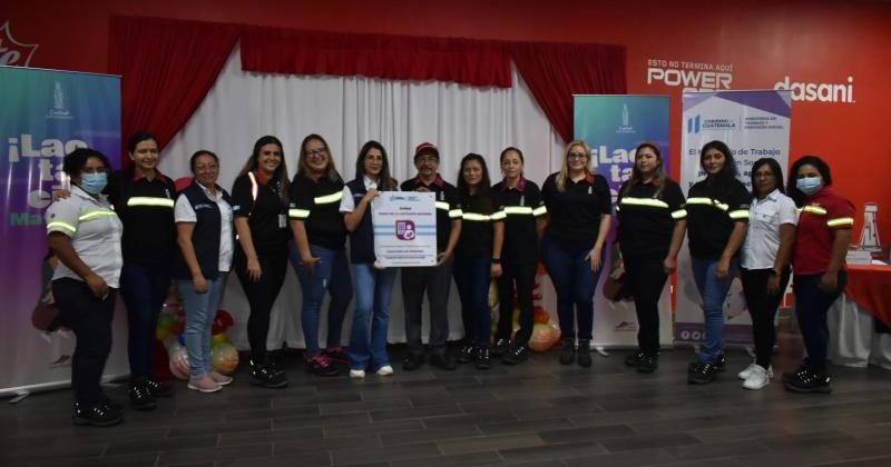 Coca-Cola Los Volcanes es reconocida como Espacio Amigo de la Lactancia Materna