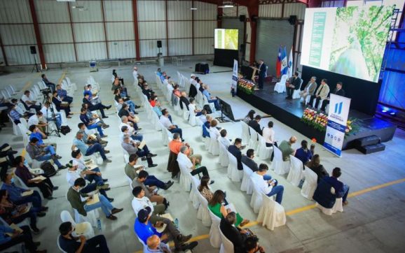 Realizan congreso de innovación del “Acero Vegetal” con expertos