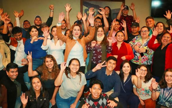 Recorren Guatemala para celebrar 50 asambleas municipales de la UNE con Sandra Torres