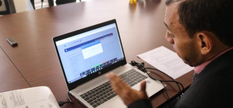 Capacitan a periodistas sobre Datos Abiertos de Guatecompras