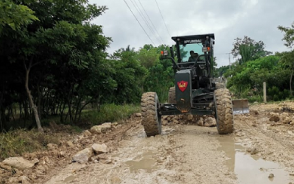 Cuerpo de Ingenieros del Ejército avanza en rehabilitación de la red vial de tercer orden en Sayaxché, Petén