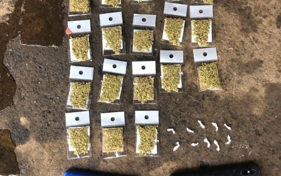 Policía encuentra cargamento drogas en dos contenedores de carga