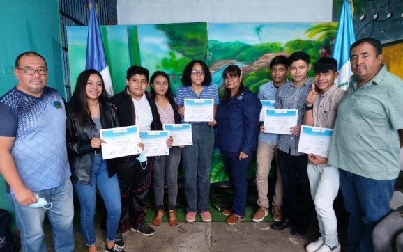 El Ministerio de Medio Ambiente certifica a 102 nuevos Guardianes Ecológicos en Villa Nueva