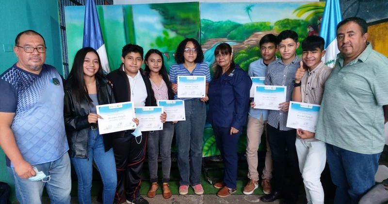 El Ministerio de Medio Ambiente certifica a 102 nuevos Guardianes Ecológicos en Villa Nueva