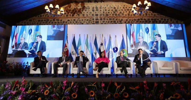 Buscan fortalecer y facilitación del comercio como hoja ruta de la reactivación económica