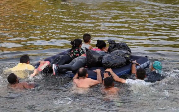 Guatemala enfrenta “crisis humanitaria fuerte” tras fin de Título 42 y anticipa aumento de migración hacia Estados Unidos
