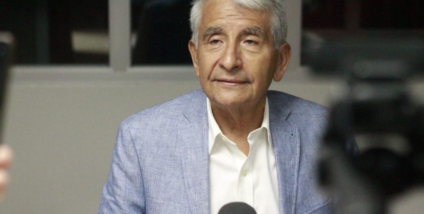 Francisco Arredondo presenta su plan de trabajo en entrevista radiofónica