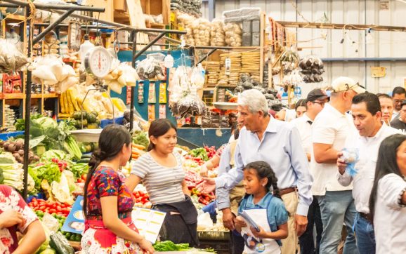 Francisco Arredondo impulsará acciones para mejorar la economía familiar