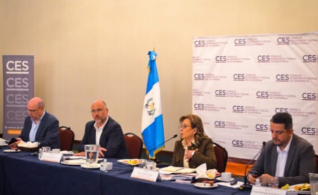 Sandra Torres busca consensos para el desarrollo de Guatemala