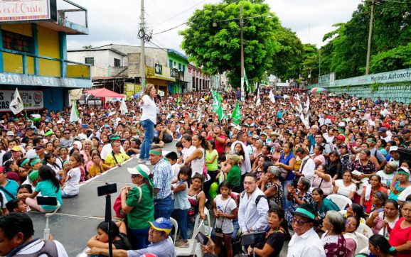 Retalhuleu y Suchitepéquez reciben a Sandra Torres
