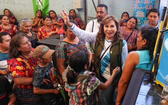 Sandra Torres impulsa su campaña con una exitosa gira en el departamento de Guatemala