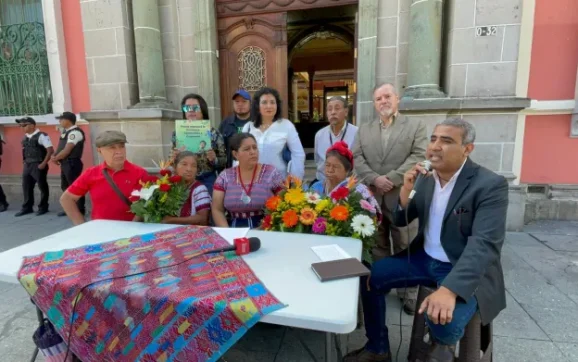 Colectivos se pronuncian en favor de la democracia