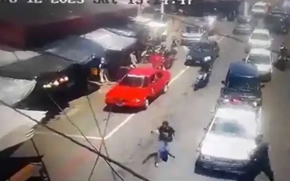 Balacera y persecución de sicario en Mixco