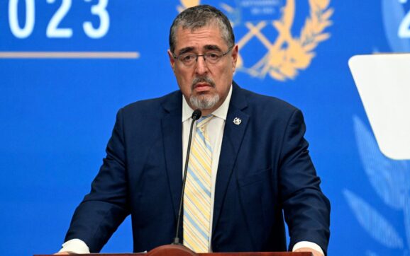 Arévalo destaca en Costa Rica su lucha por “rescatar la democracia” en Guatemala
