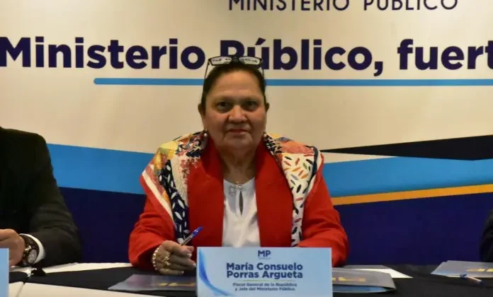 Consuelo Porras convoca a junta directiva del Congreso y jefes de bloque por pandillas