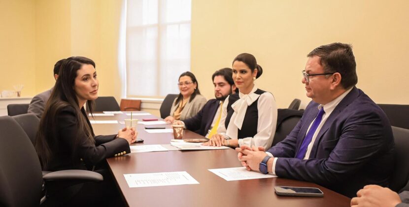 Legisladores salvadoreños de Nuevas Ideas se reúnen con miembros del Caucus El Salvador