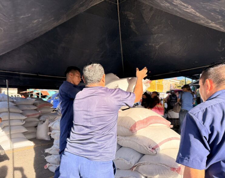 El Salvador interviene mercado del frijol tras denuncias de especulación