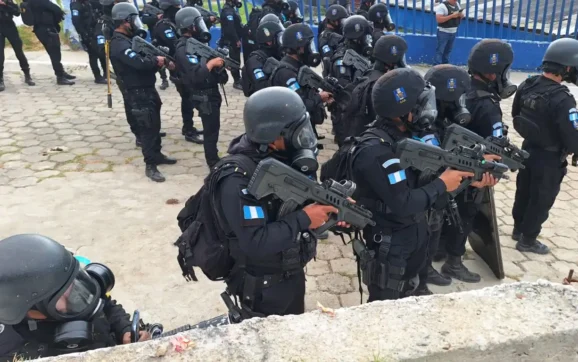 Gobierno declara tres días de luto nacional por nueve agentes PNC abatidos