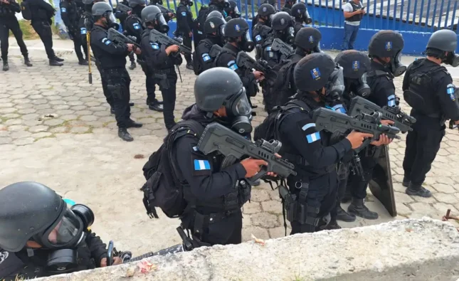 Gobierno declara tres días de luto nacional por nueve agentes PNC abatidos