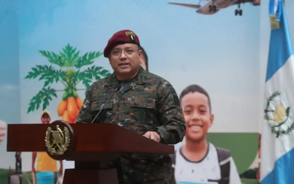 Defensa envía más vehículos blindados y soldados a la frontera con México tras la muerte de “El Mencho”