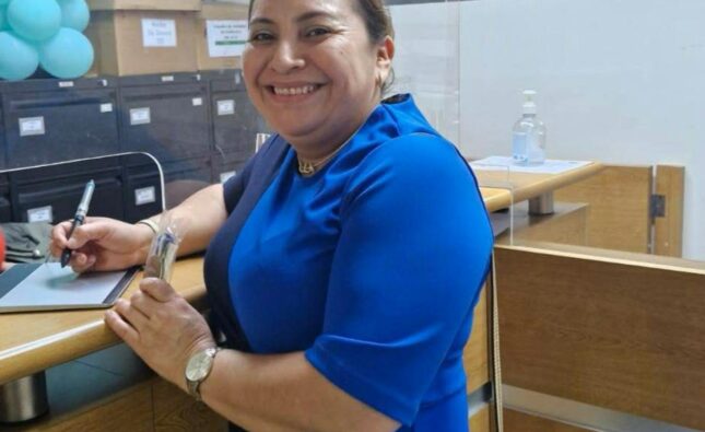 Funcionaria de la Contraloría tiene su familia contratada en Villa Nueva