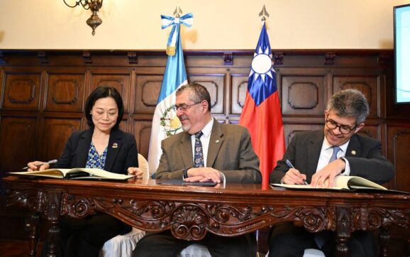 Construcción de Hospital contra el Cáncer será en tres fases y tendrá apoyo de Taiwán