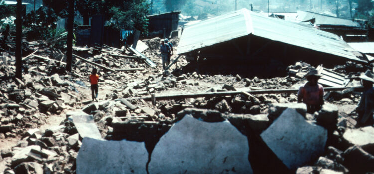 Los 35 segundos del terremoto de 1976 que dejaron a Guatemala bajo los escombros