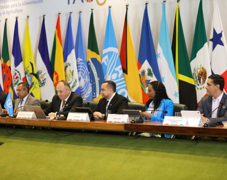 Delegación salvadoreña exhibe logros agrícolas en la FAO de las Américas fuera del país