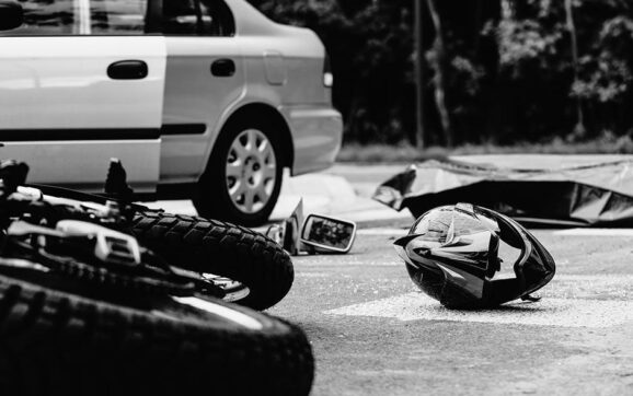 Fuerte colisión deja un conductor fallecido en Villa Canales