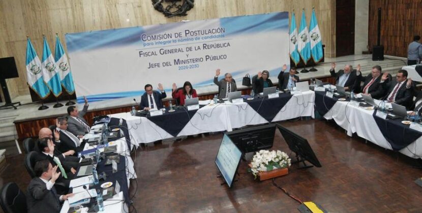 Elección MP: Acude a presentar su defensa el primero de los postulantes señalados