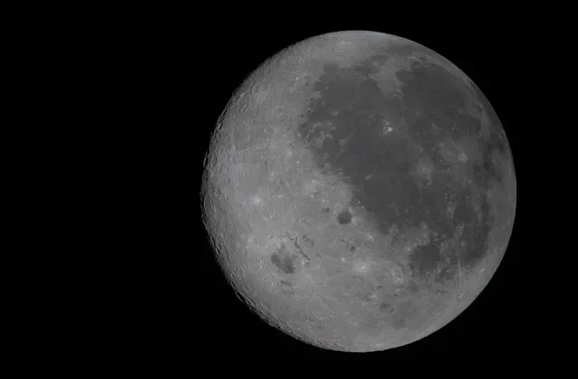 Artemis II inicia su regreso a la Tierra tras completar fase clave en órbita lunar