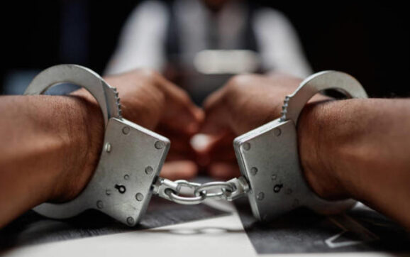 Capturan a cuatro deportados tras su arribo al país por distintos delitos