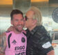 Messi y Kiko se dan fraternal beso