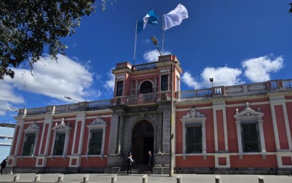 TSE revisa más de 120 expedientes por posible campaña electoral anticipada