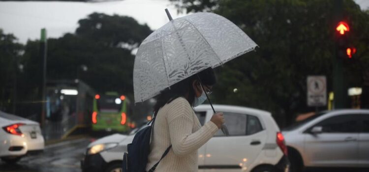 Insivumeh prevé lluvias y viento variable este fin de semana