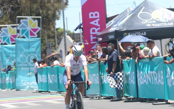 Angie Londoño gana la primera etapa de la Vuelta Ciclística Femenina