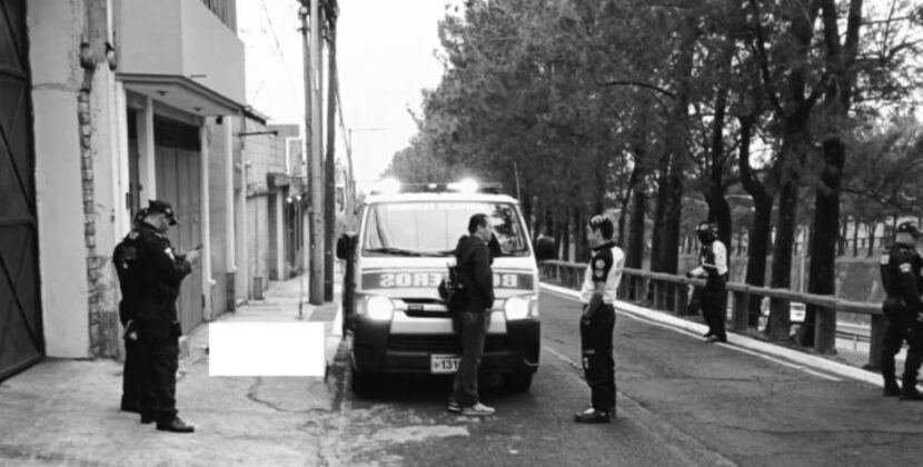 Localizan a un hombre sin vida en carril auxiliar del Periférico