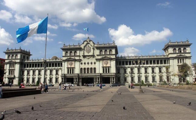 Bernardo Arévalo devuelve al Congreso ley que modifica la prisión preventiva