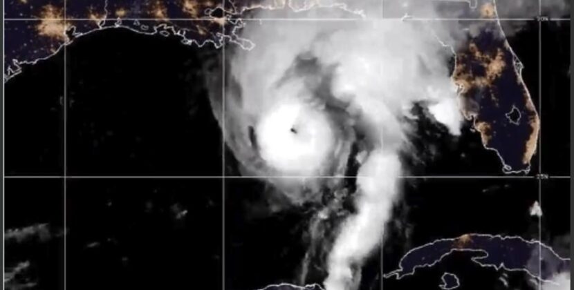 Huracán Isaías se fortalece a categoría 3 y se dirige hacia EE.UU.